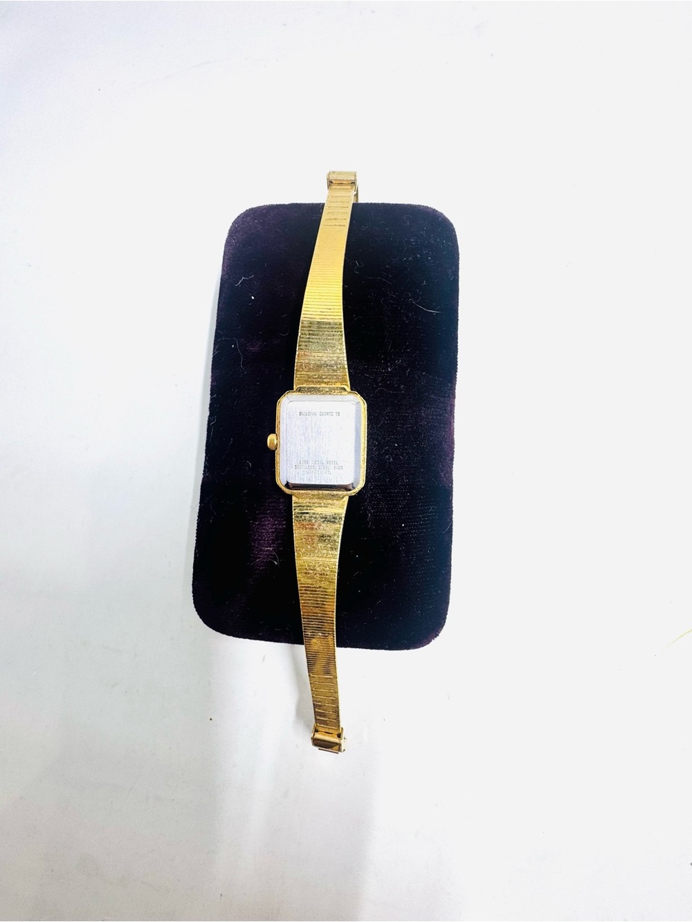 Bulova Vintage Women's Gold-Tone Quartz Dress Watch - Picture 5 of 13